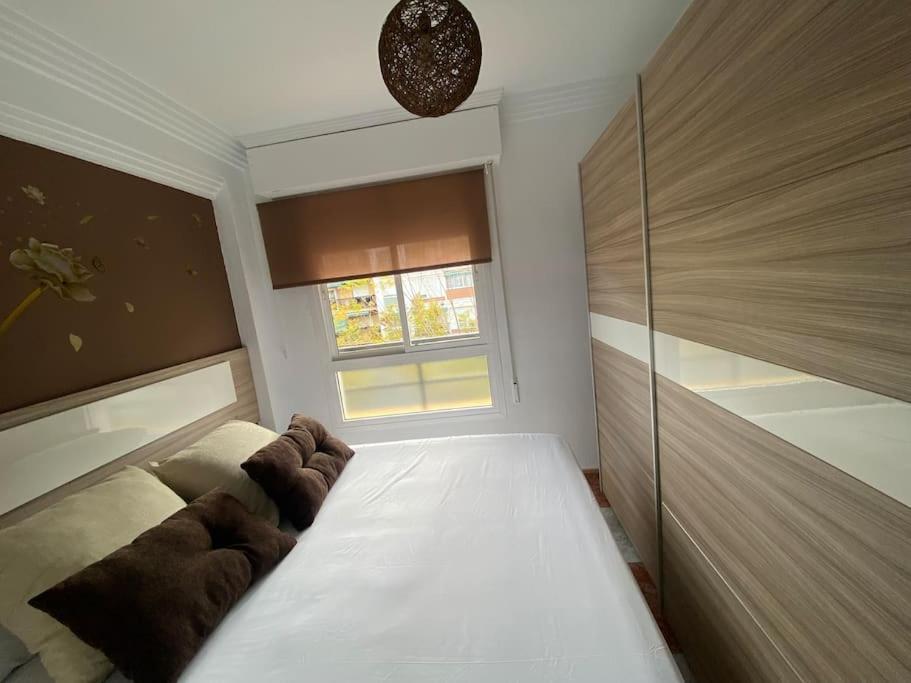 Apartamento Silda Torre Del Mar Luaran gambar